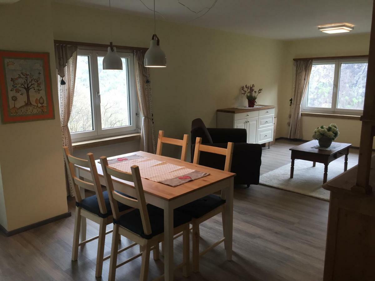 Casa Immersa Nel Vigneto Roveredo 外观 照片